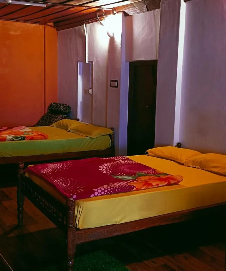 Проживание в семье Munnar Home Stay